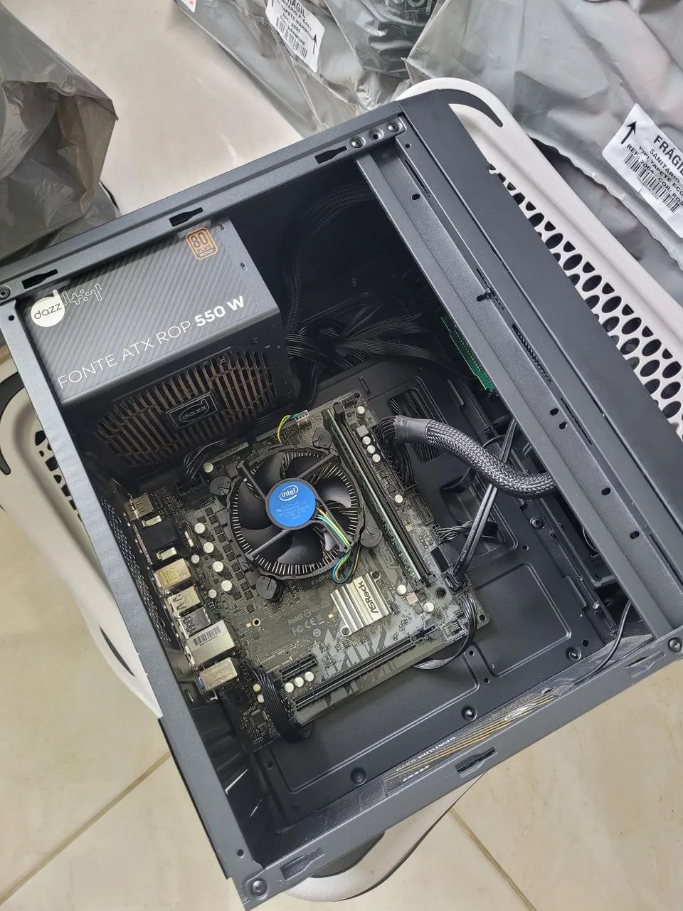 Pc Completo i5 10400 16GB RAM 1TB SSD - Foto 2