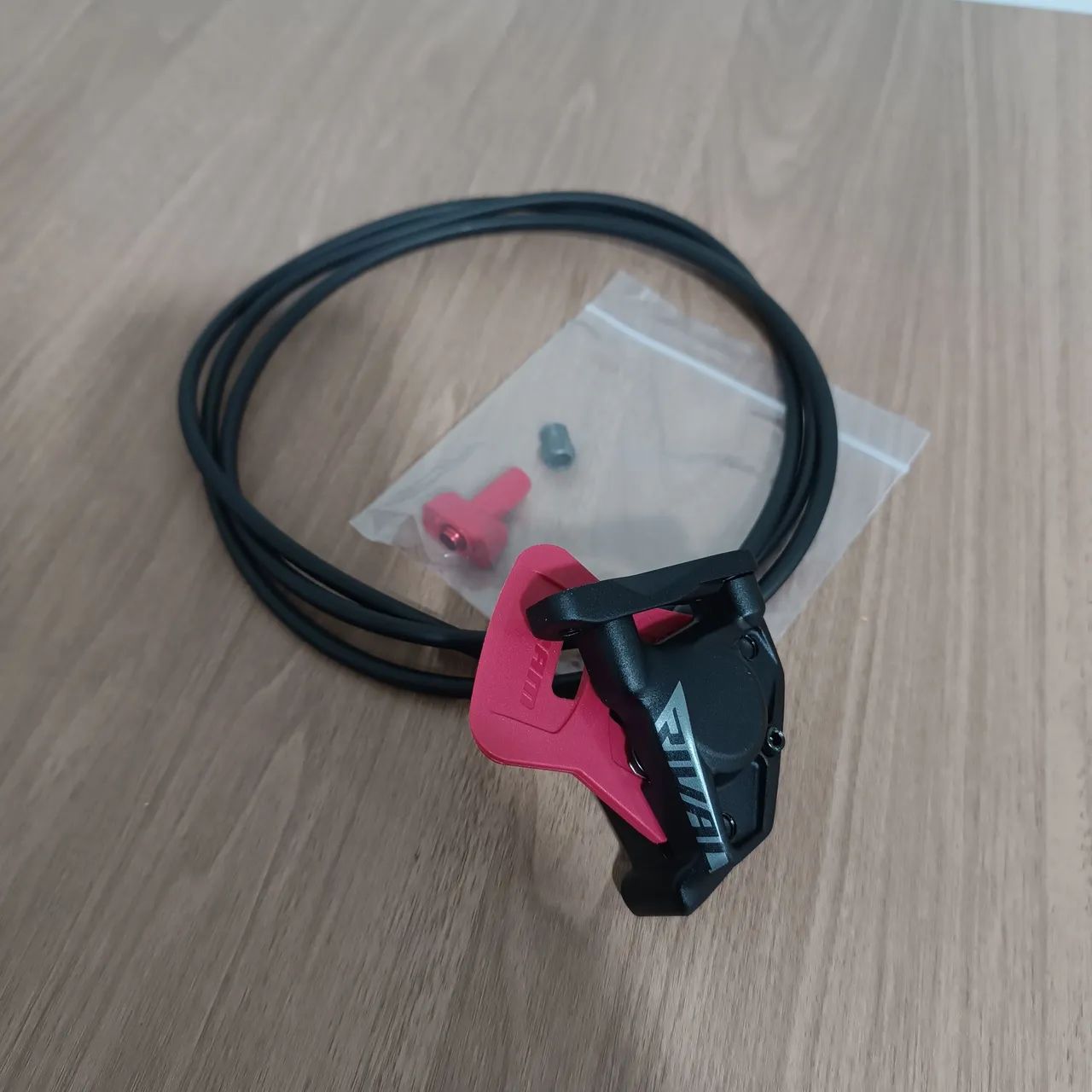 Pinça de freio hidráulico sram rival Axs E1 traseira 