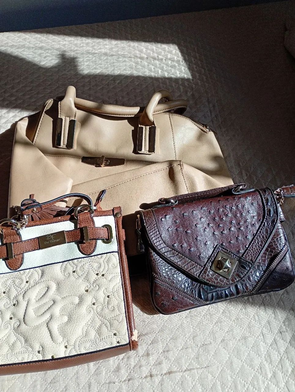 Vendo várias bolsas 