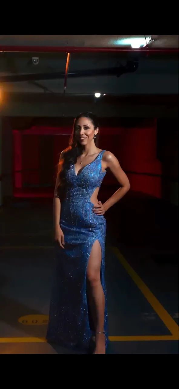 Vestido formatura azul único com brilhos  - Foto 4
