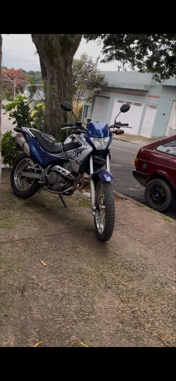 Falcon 400 Ano 2000 + capacete 