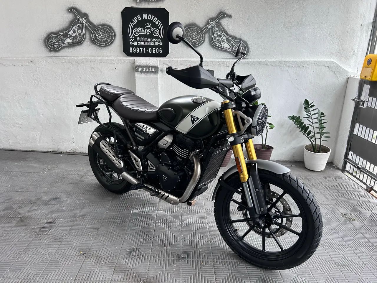 SCRAMBLER 400x 2025