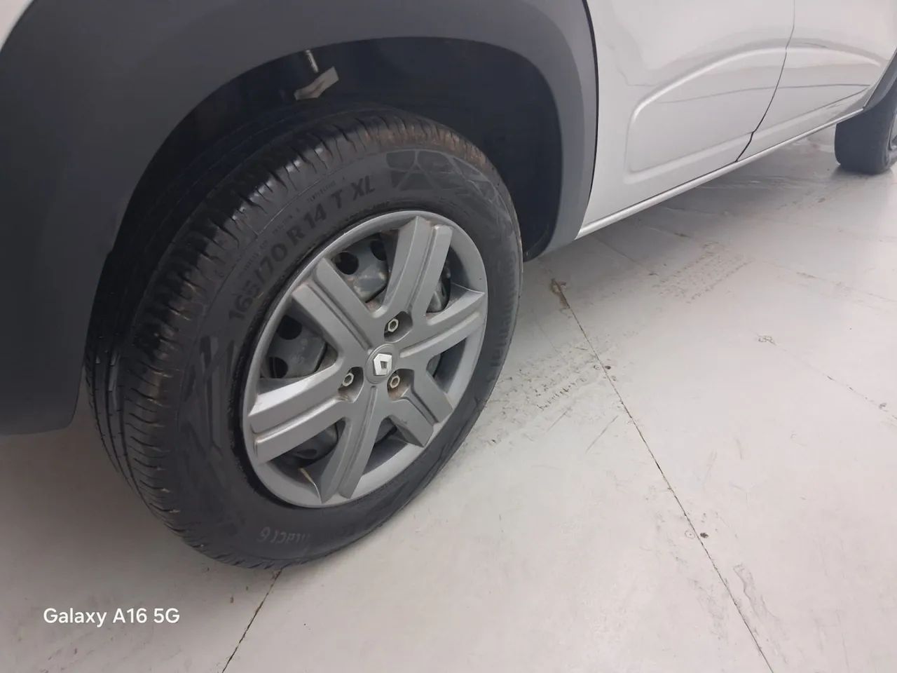 Renault Kwid 1.0 Zen, foto 14 de 18