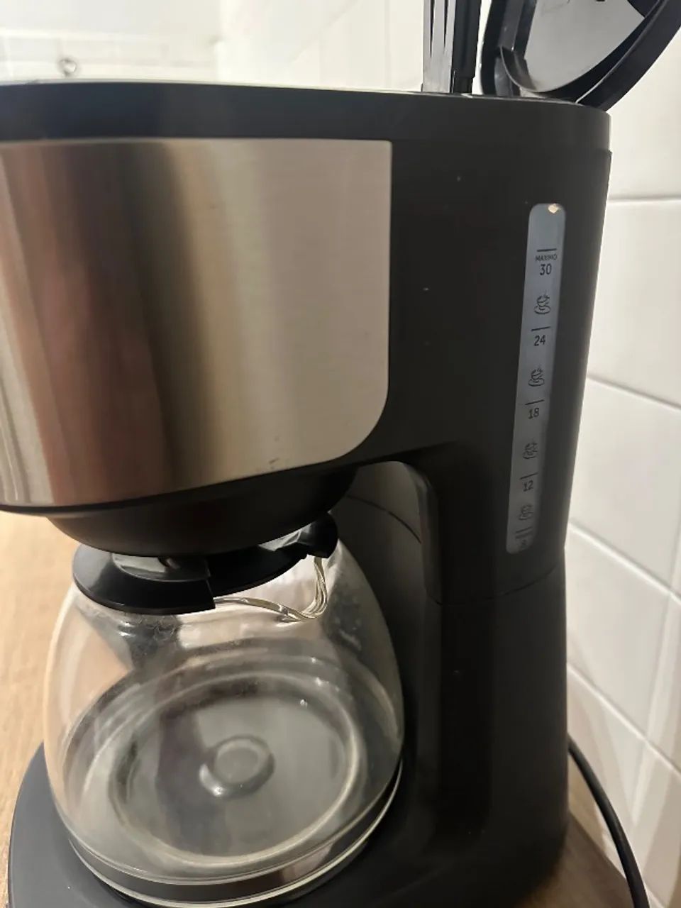 Cafeteira 110v programável oster  - Foto 4