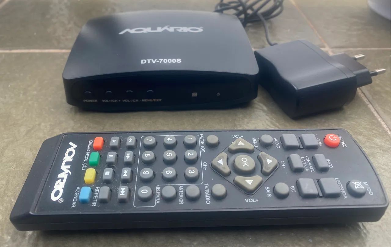 Conversor digital aquario com antena em promoção 