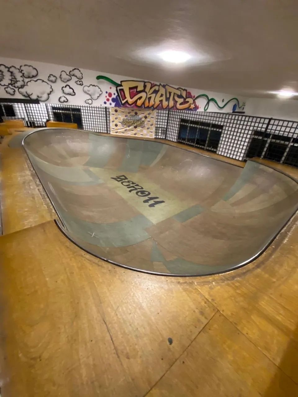 Pista de Skate com Loja e Hamburgueria - Foto 4