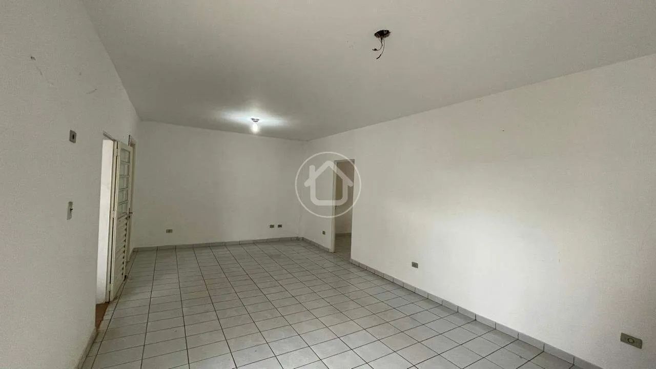 IMOVEL 2 SALÕES + RESIDÊNCIA PISO SUPERIOR - Foto 4