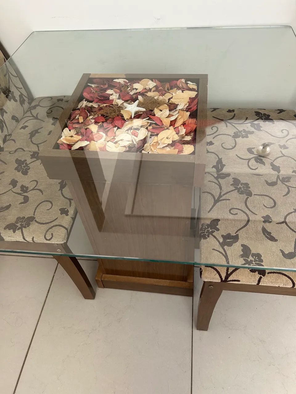 Vende- se uma mesa de 4 cadeiras.  - Foto 4