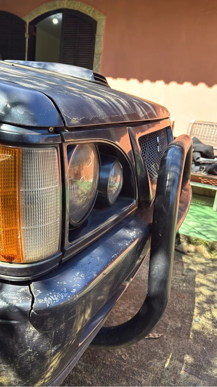 Mitsubishi L200 GLS 2.5 4X4 CD Diesel 2001