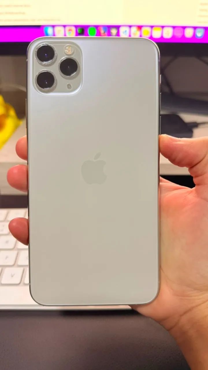 iPhone 11 Pro Max 256GB Branco - Foto 2