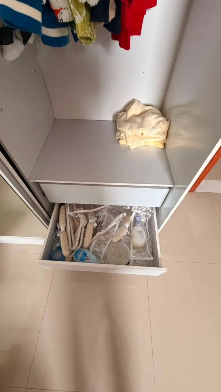 Guarda-roupa branco com espelho - Foto 5