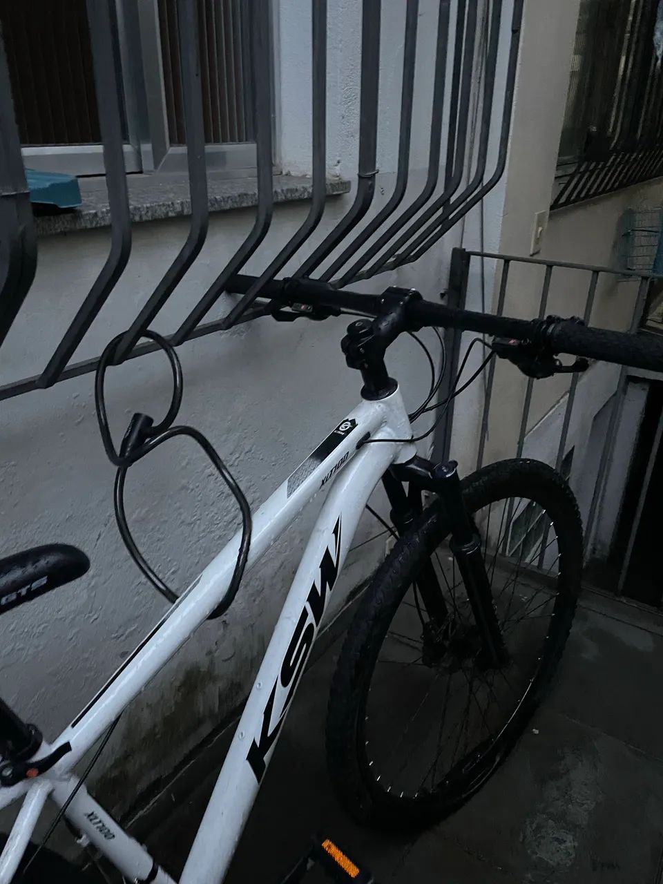 Bicicleta de marcha - 5 meses de uso  - Foto 3