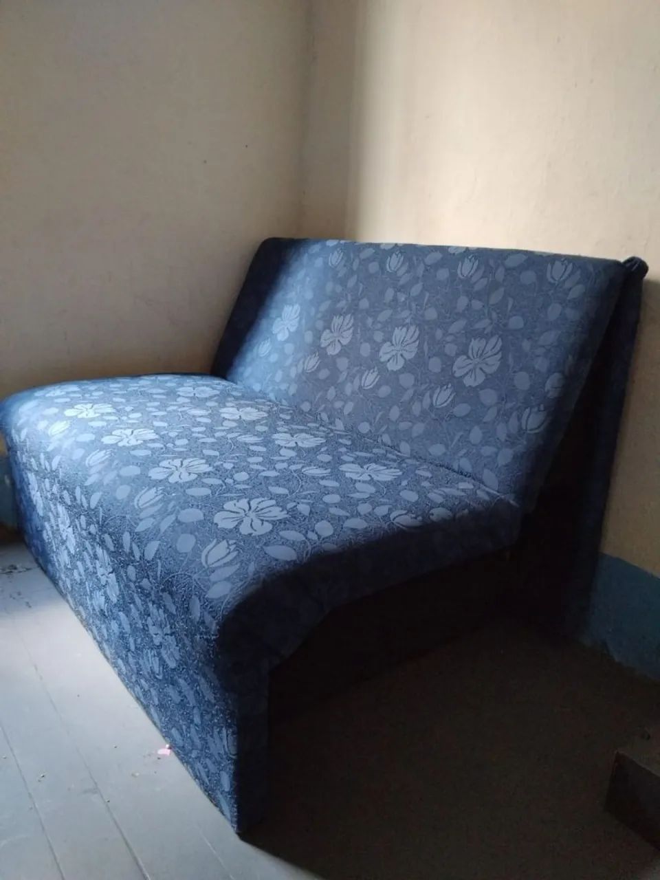 Sofá Cama em Ótimo Estado