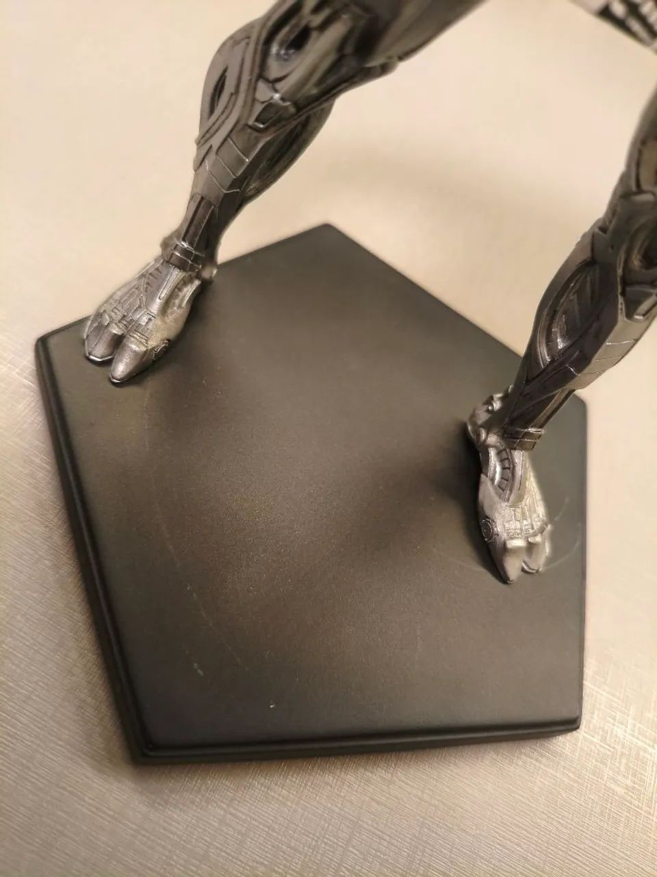 Ultron Iron Studios  - Foto 4