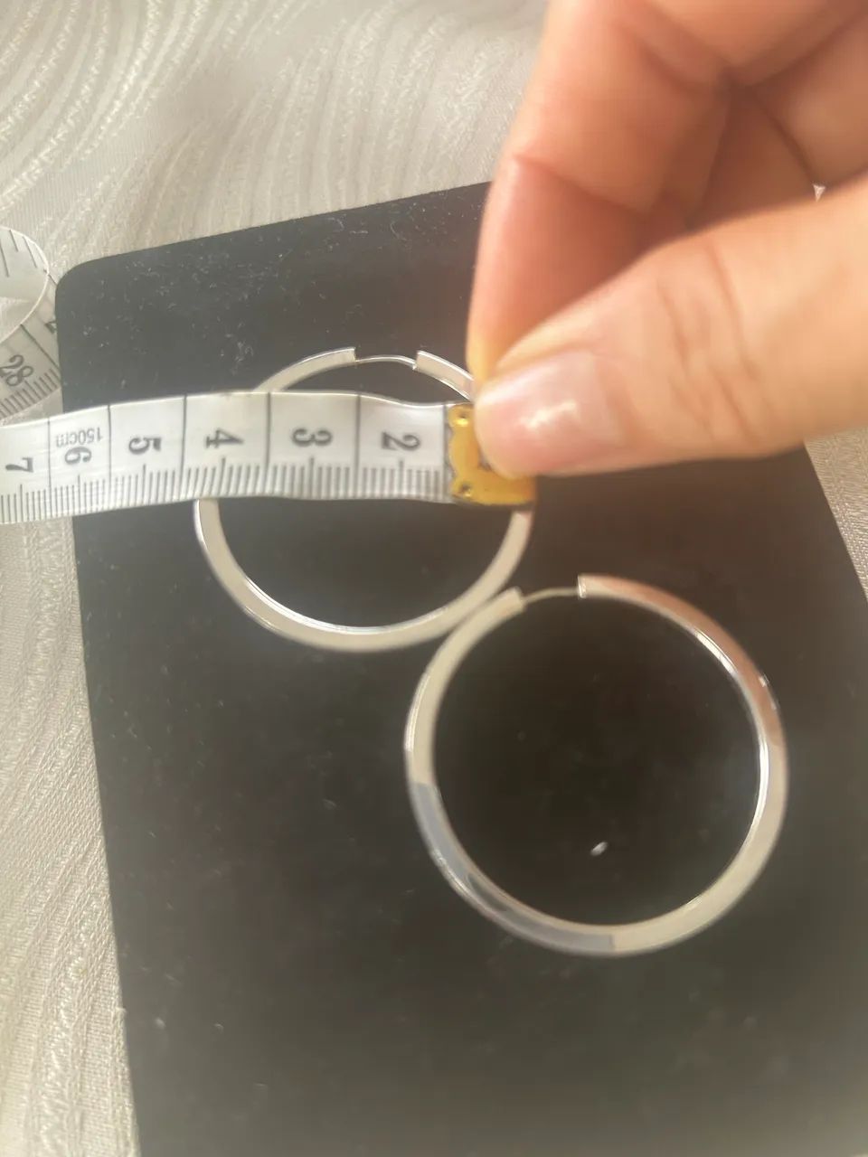 Argola de ouro branco 18k - Foto 4