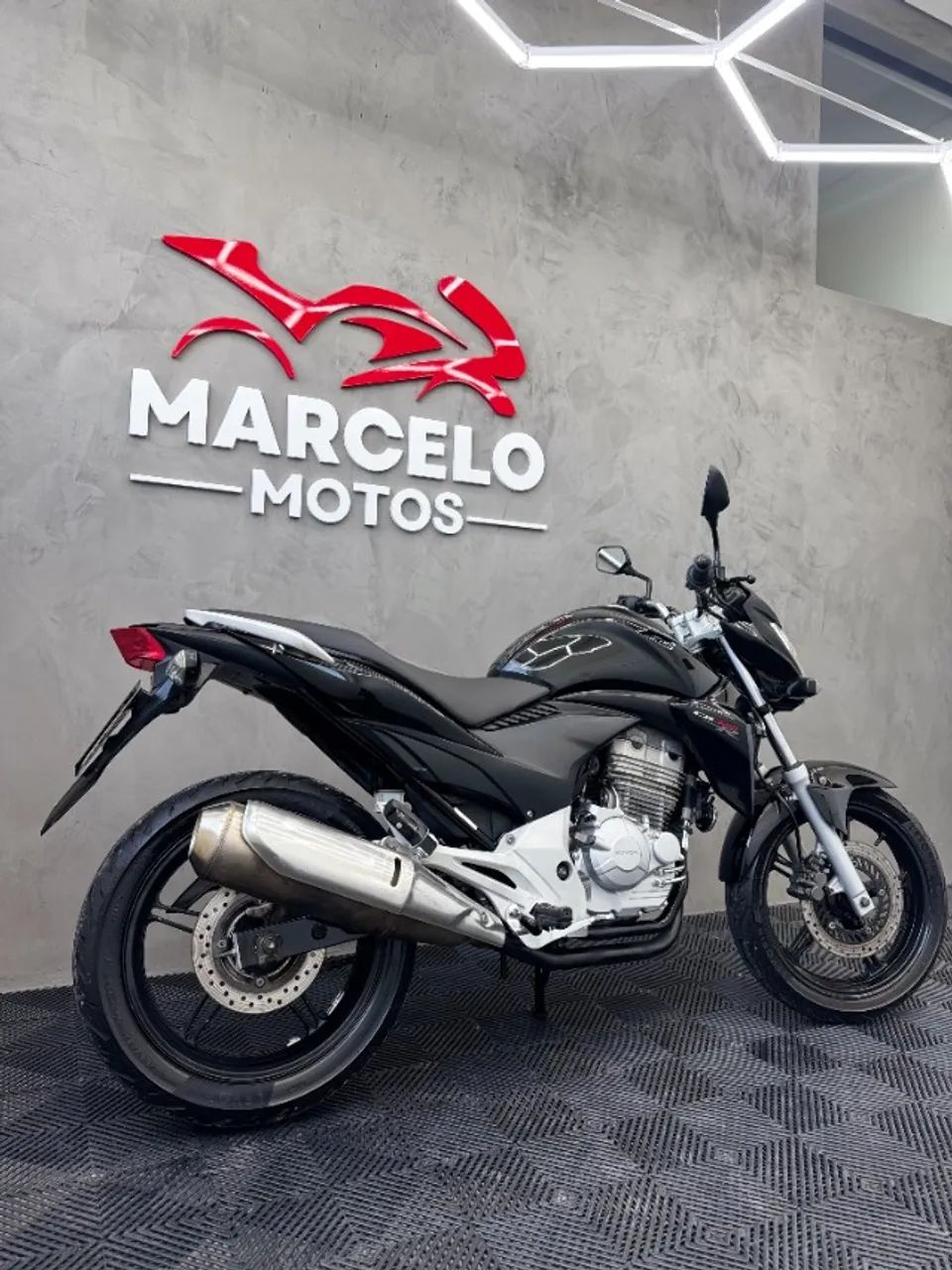 Honda CB 300R 2013 - Foto 5