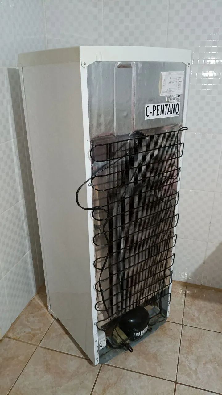 Freezer vertical Eletrolux 173 litros  - Foto 3