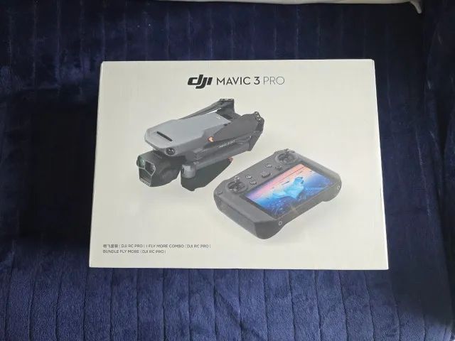 Drone DJI Mavic 3 Pro Fly More Combo DJI RC Pro - DJI031 - Lacrado - Entregas pelo Brasil