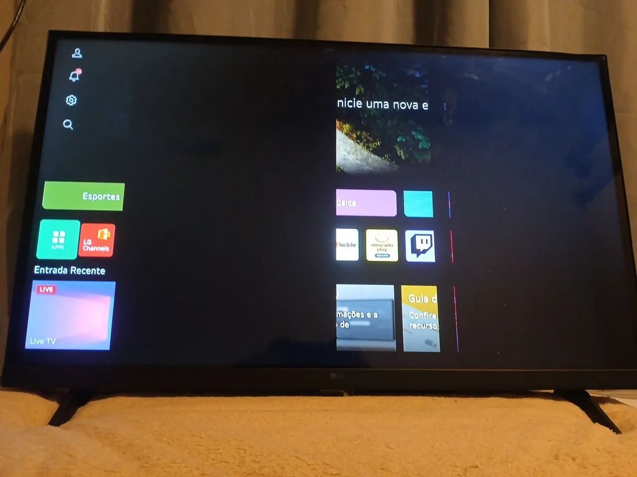 TV LG 32 polegadas - Tela com parte preta - para reposição 