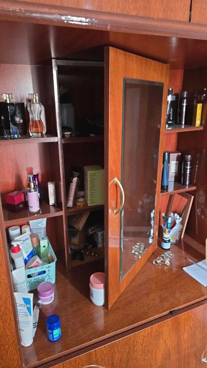 Guarda roupa com penteadeira  - Foto 2