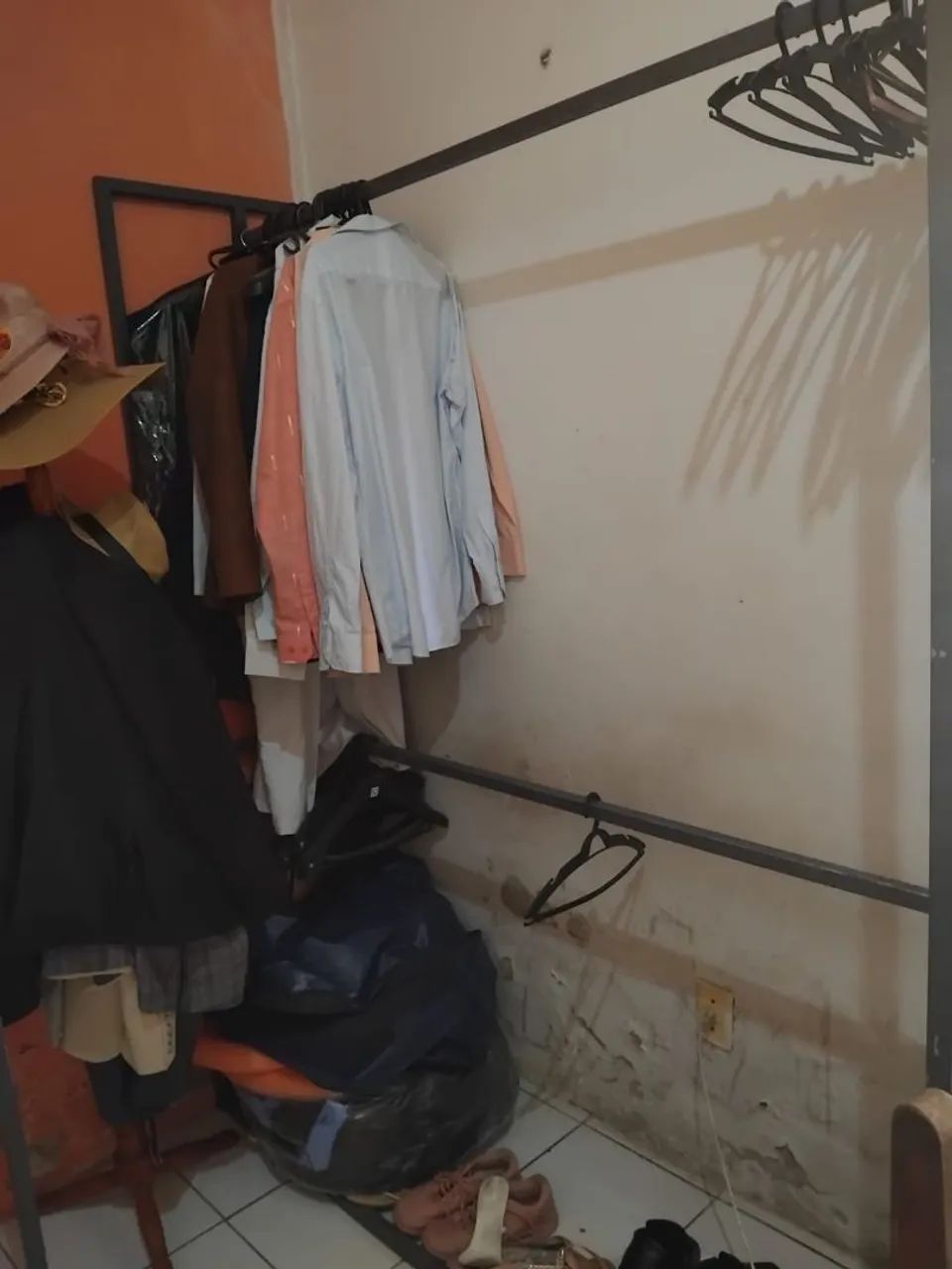 2 Araras para roupa galvanizado  - Foto 2