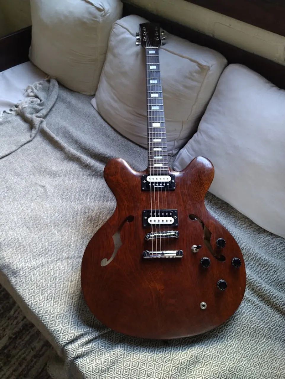 Guitarra Luthier 335 com Case - (não gibson epiphone les paul 355)