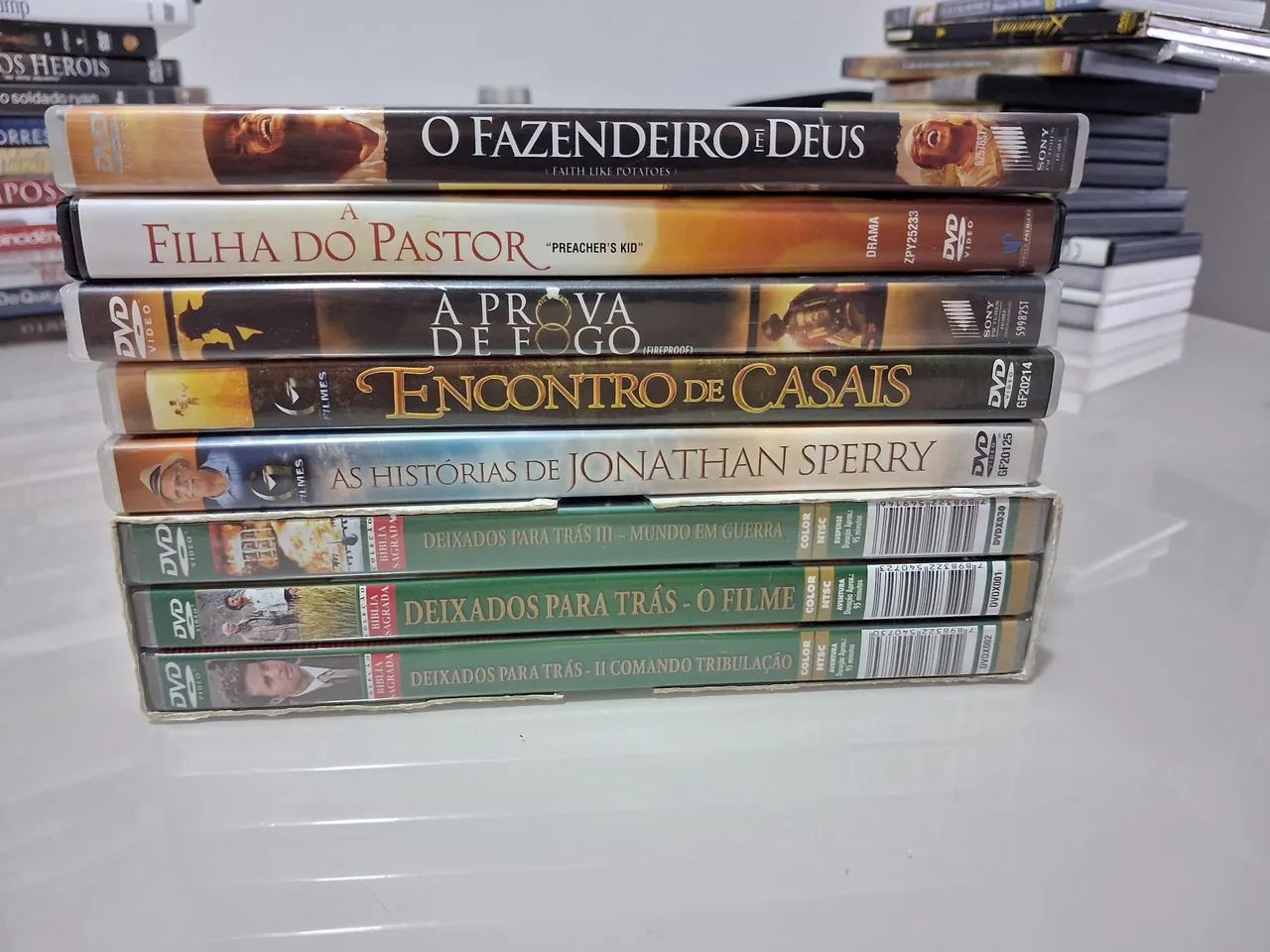 Lote com 8 DVDs gospel variados(apenas o lote)