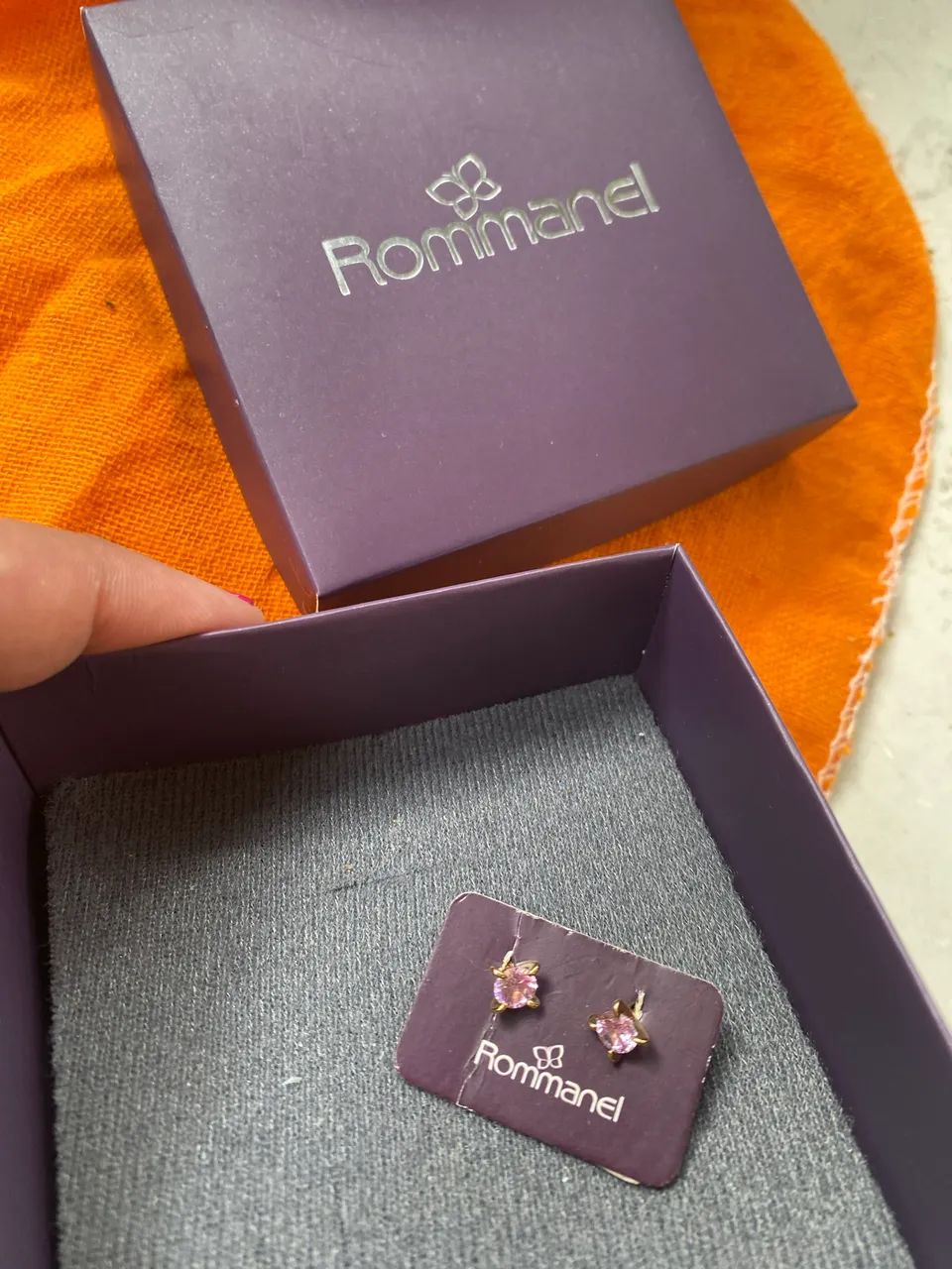 Brinco Romannel zircônia rosa - Foto 4