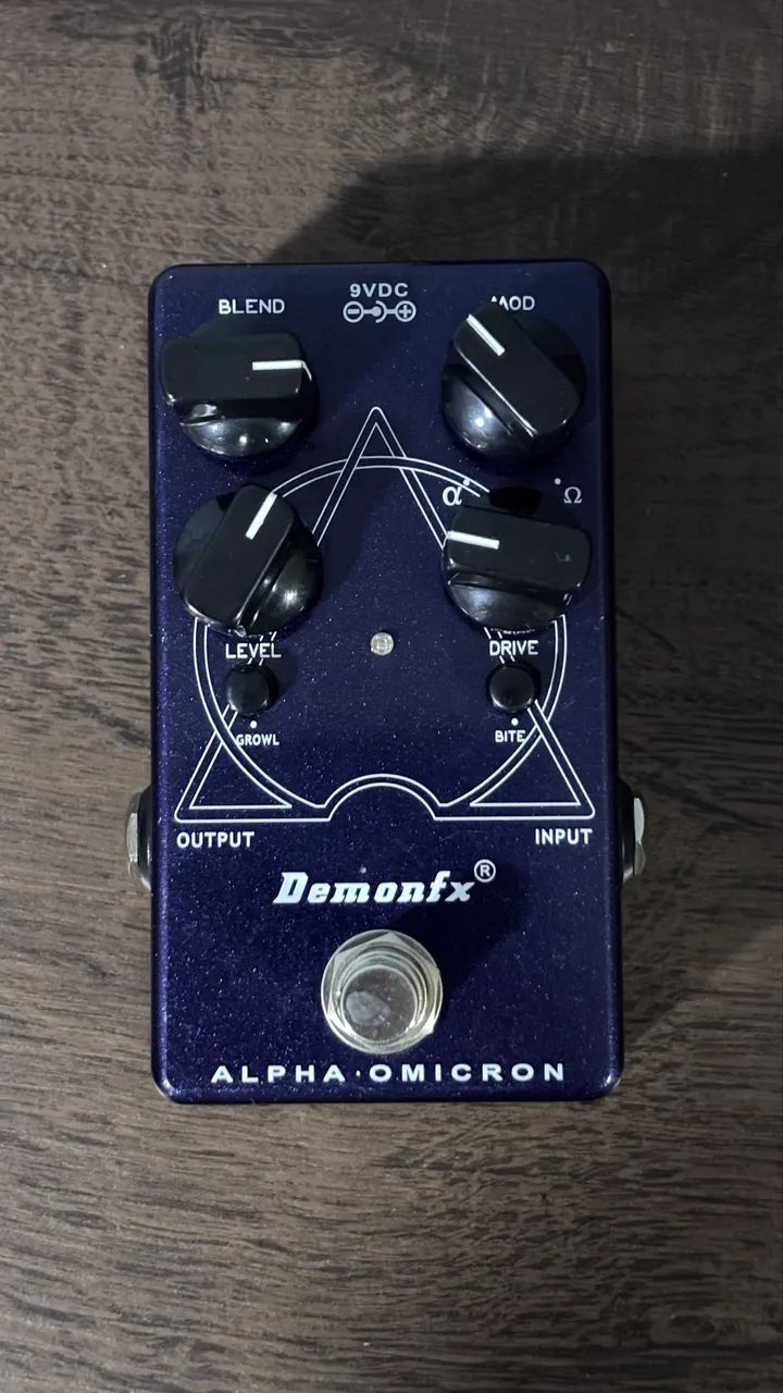 Pedal Baixo Demon fx Alpha Omicron Distortion - Instrumentos