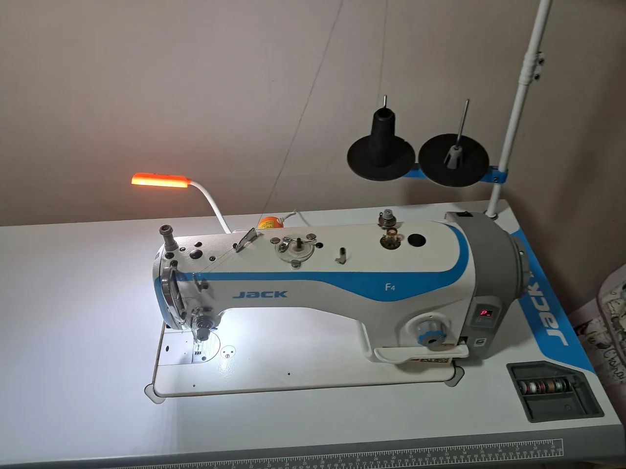 Maquina de costura  industrial reta - Foto 4