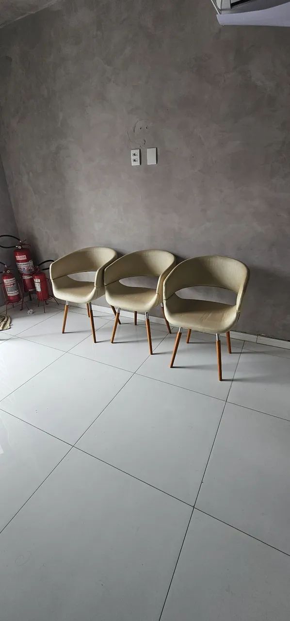 Conjunto de cadeiras sala ou recepção - Foto 3