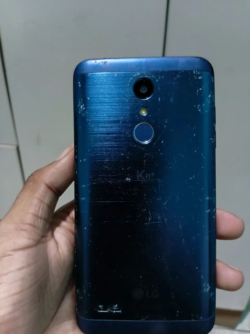 Eu estou vendendo esse celular tá tudo certinho sem defeito nenhum com pouca marca de uso - Foto 4