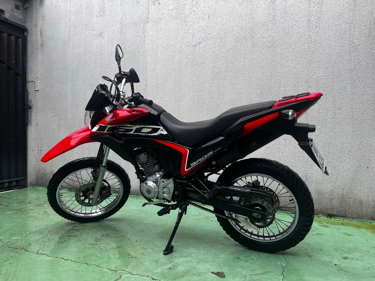 VENDO BROS EXTREMAMENTE NOVA  - Foto 4