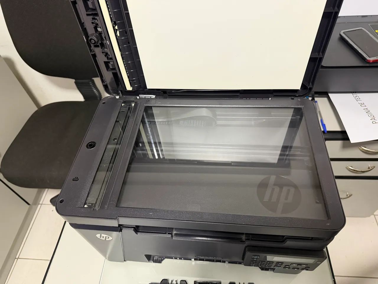 HP LaserJet Pro MFP M521dn - Multifuncional Laser 110V - Foto 4