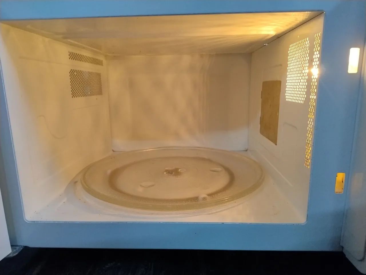 Microondas Eletrolux 31Litros  - Foto 2