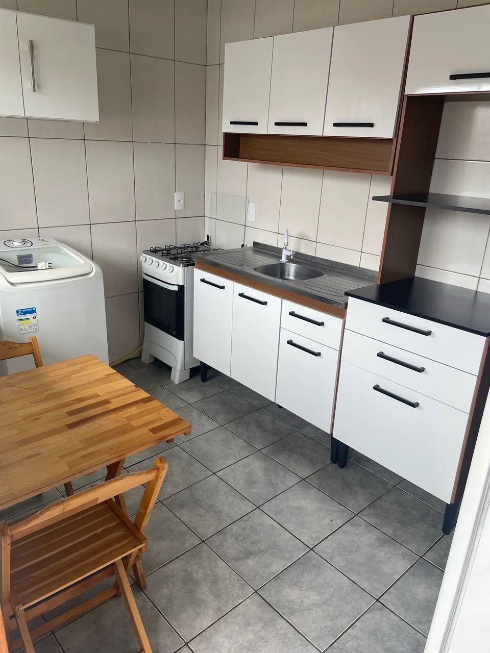Kitinete mobiliada em capoeiras direto com proprietário  - Foto 3