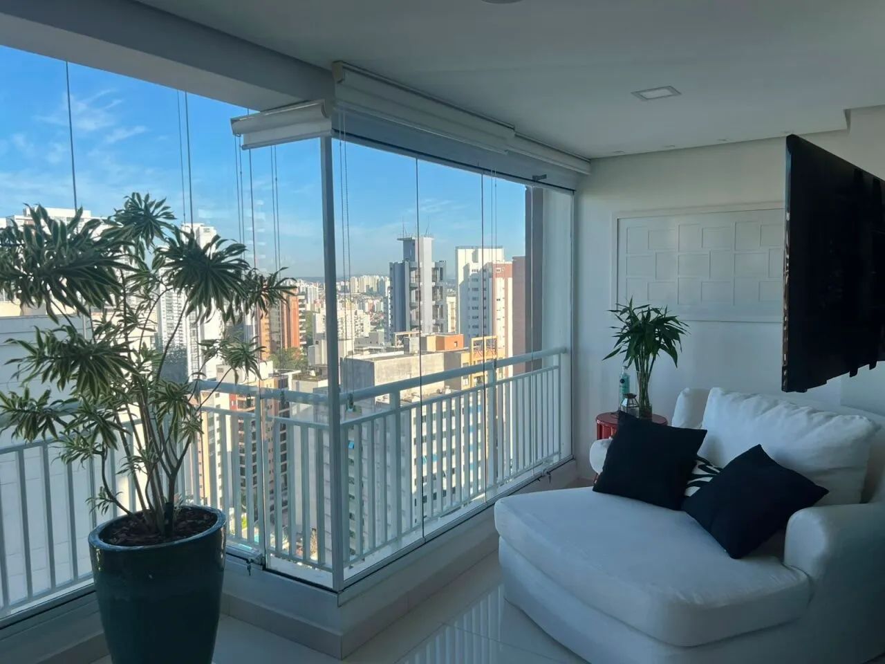 APARTAMENTO COM 2 SUITES FL26