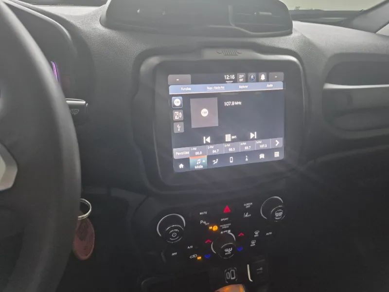 Jeep Renegade Long. T270 1.3 TB 4x2 Flex Aut., foto 13 de 13