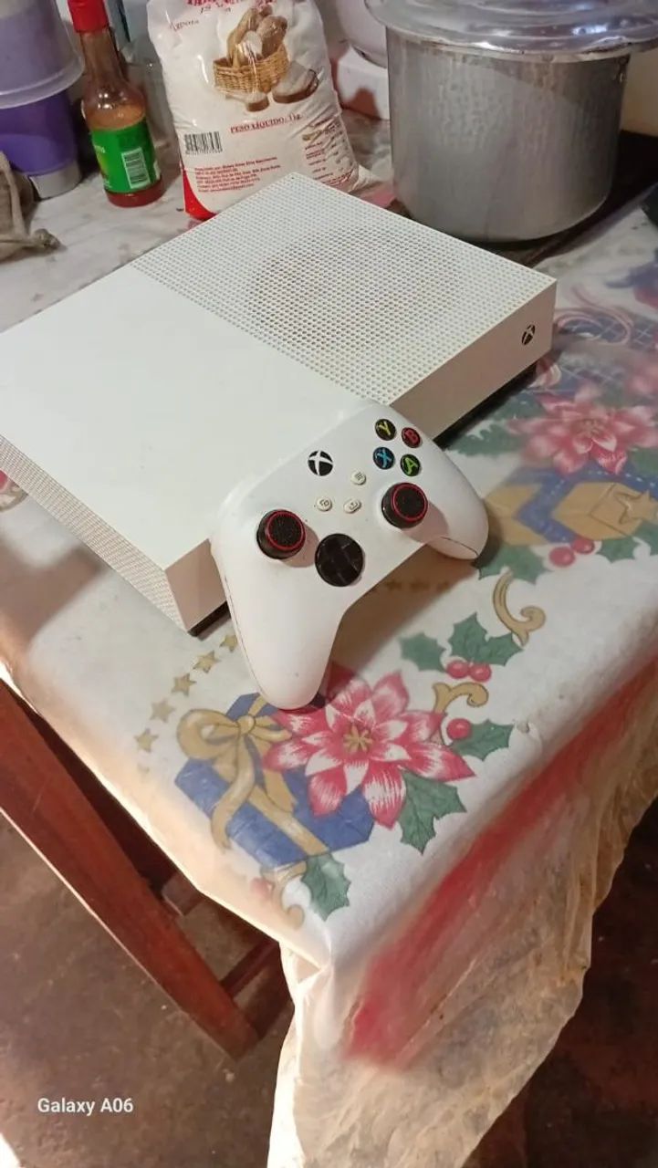 Xbox one s 1TB all digital  - Foto 2