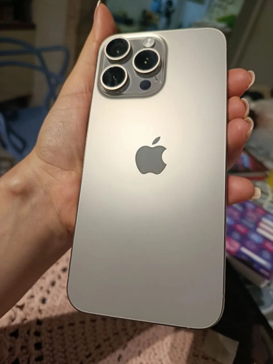 iPhone 15 pro Max Cor natural titanium