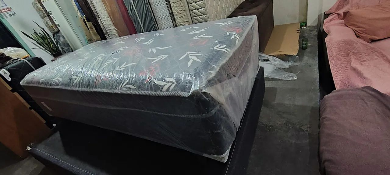 CAMA BOX SOLTEIRO DE MOLAS NOVA R$380 ENTREGA GRÁTIS  - Foto 5