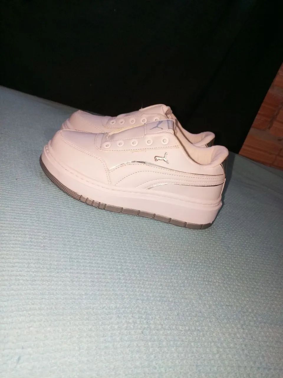 Vende-se sapato feminino branco  - Foto 2