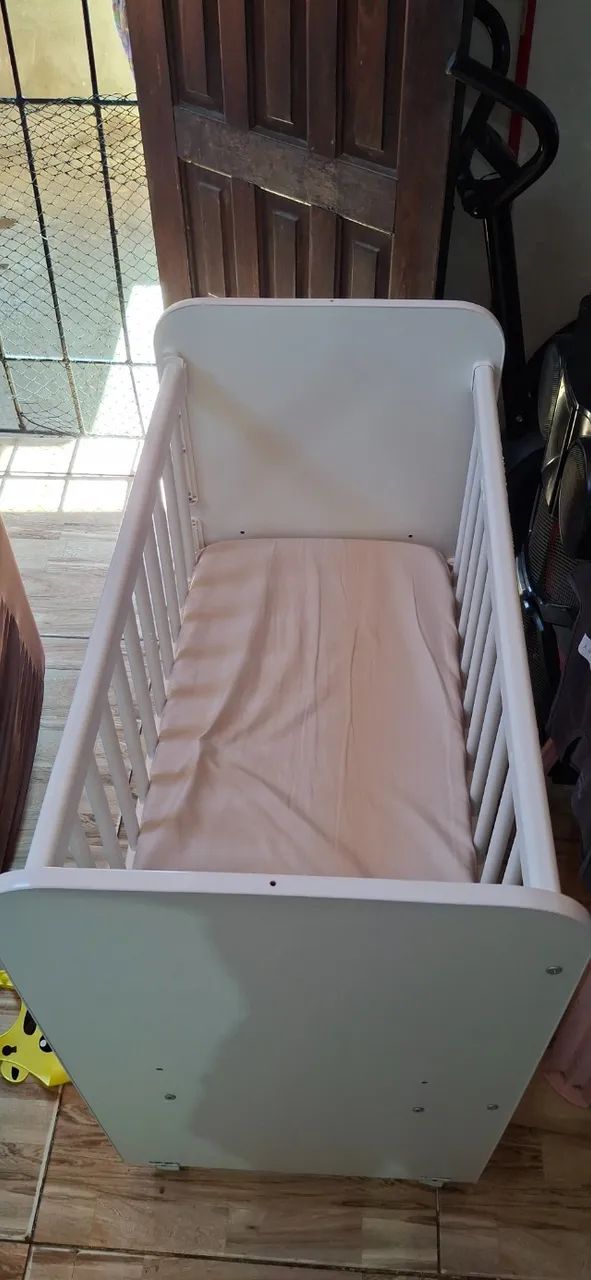 Mini Berço com Grade Móvel e Colchão 