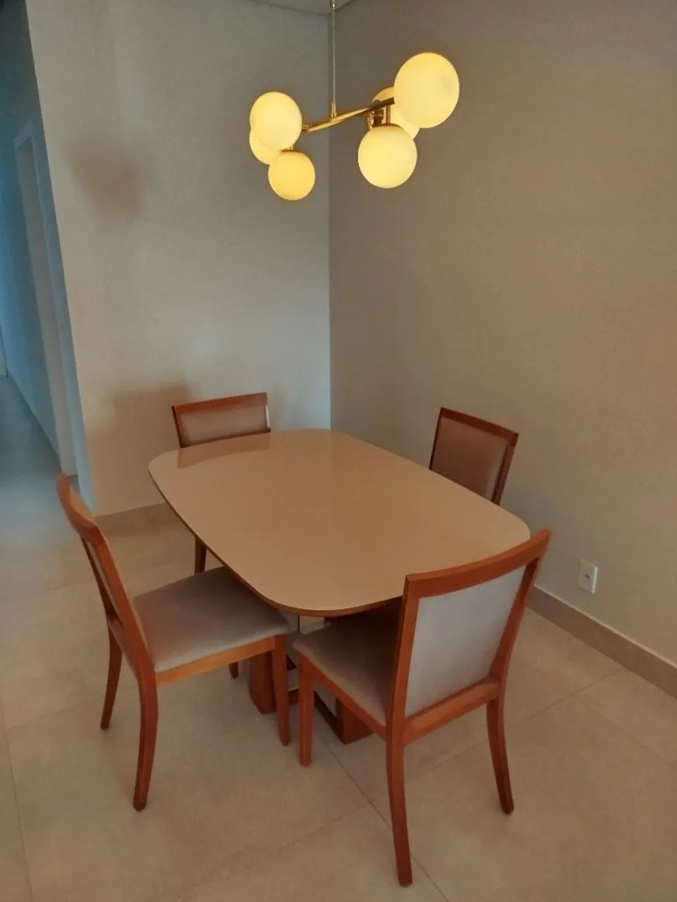 Mesa com 4 cadeiras - Foto 5