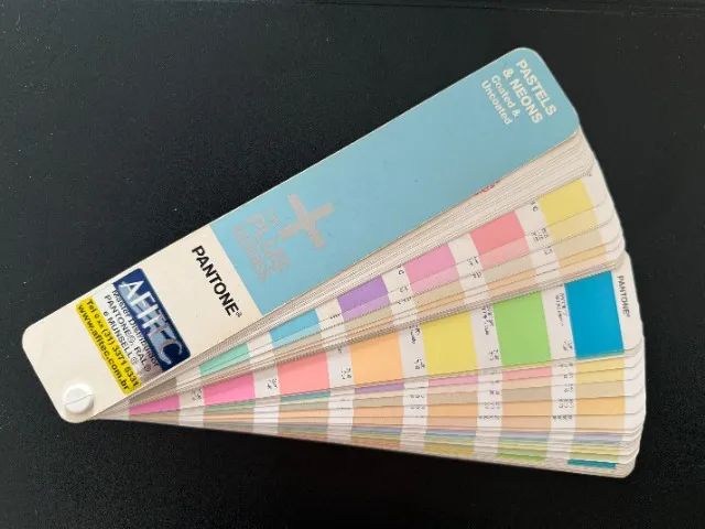 Escala Pantone Pastel e Neons + Series - Foto 2