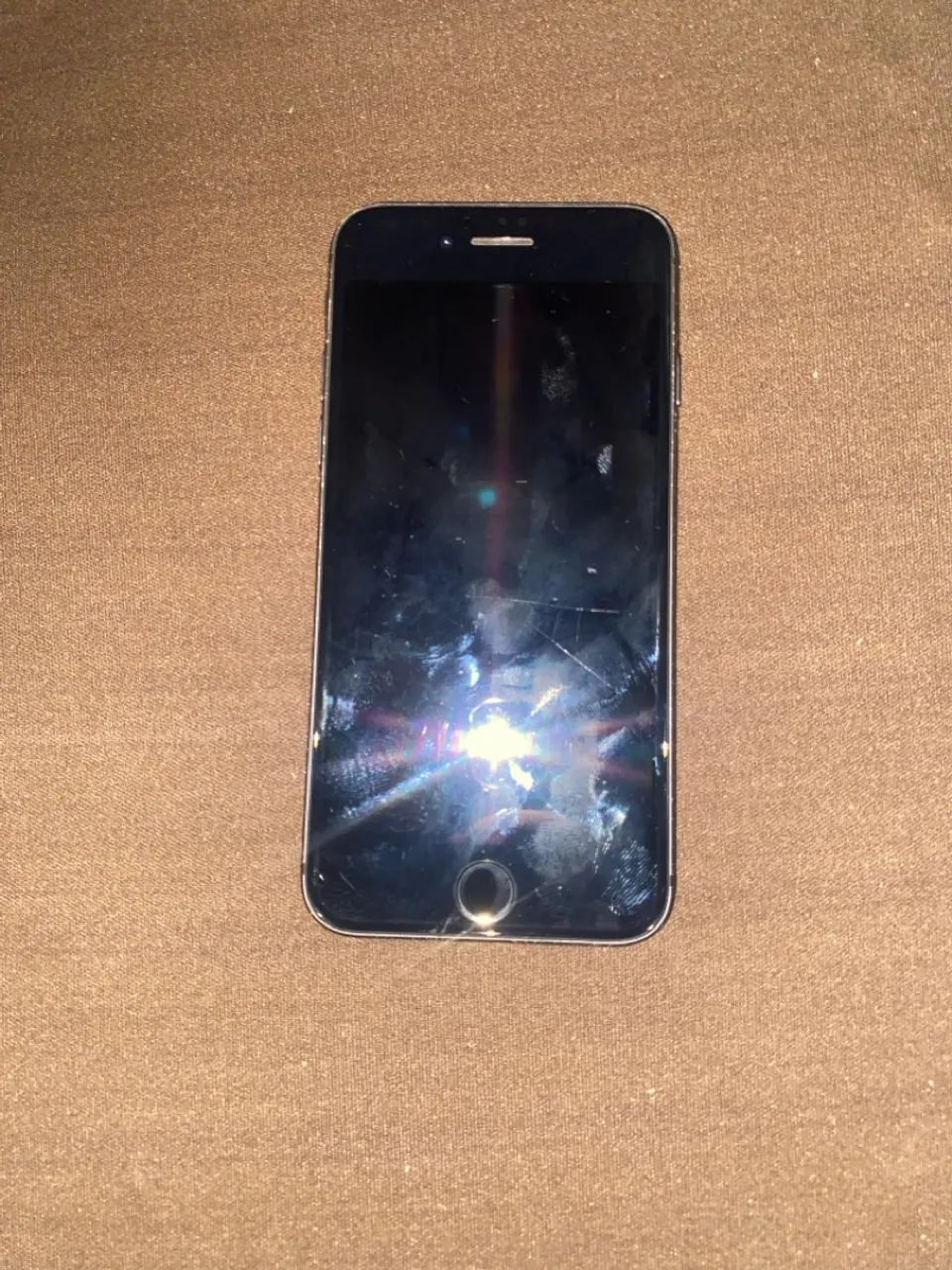 Vende se iPhone 8 