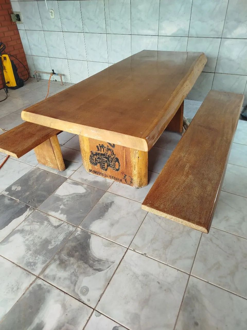 Mesa de madeira maciça  - Foto 3
