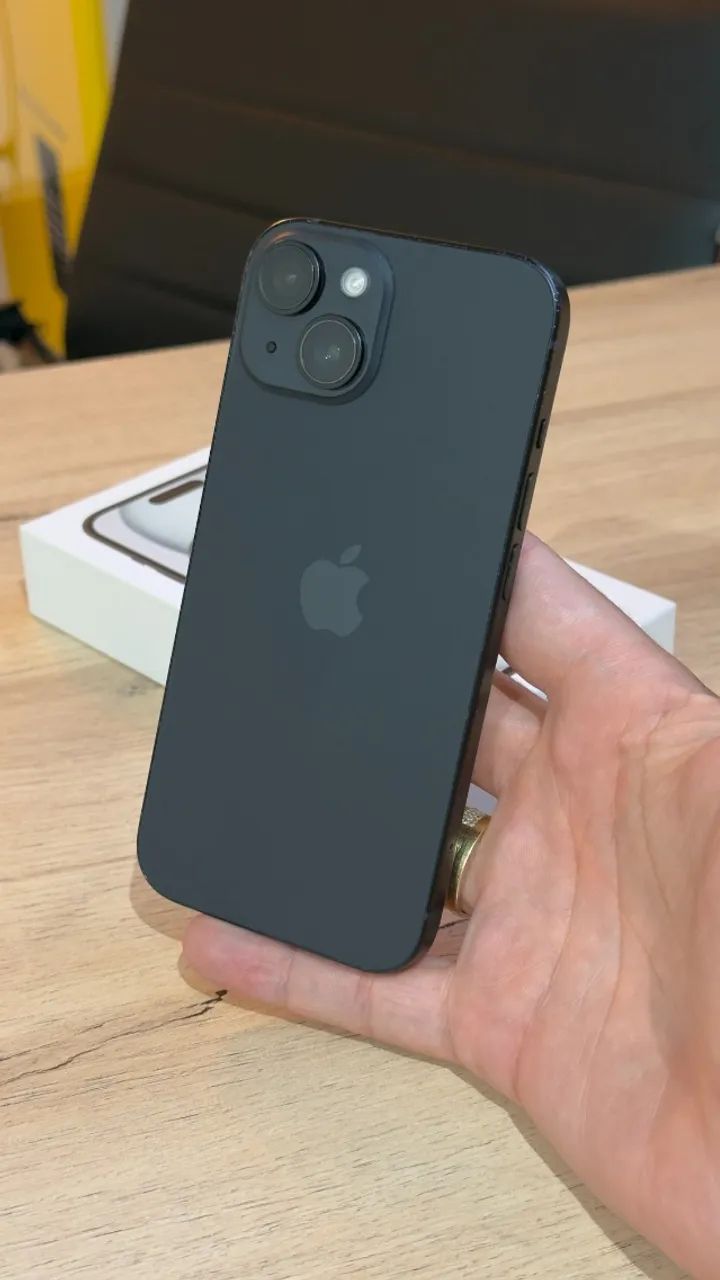 iPhone 15 256GB Black - Saúde da bateria 88%! Loja física! 90 dias de garantia! Até 18x  - Foto 2
