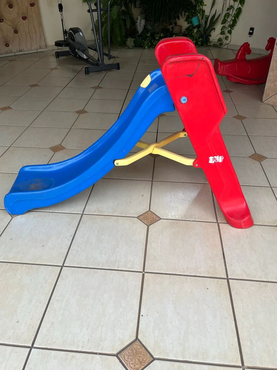 Escorregador Infantil