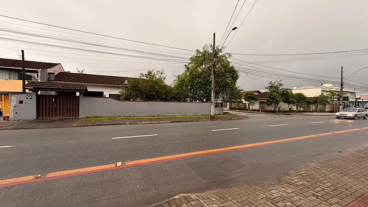 casa em rua comercial, ideal para lojas - Foto 3